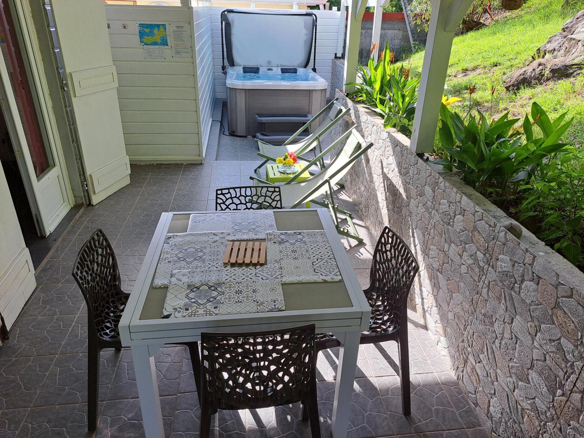Villa Cana Et Son Spa A Terre De Haut Ngoại thất bức ảnh